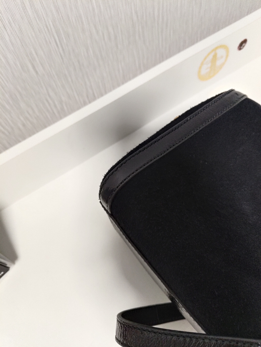 Gucci Black Velvet Top Handle Satchel with Green-Red Stripe - Picture 7 of 9